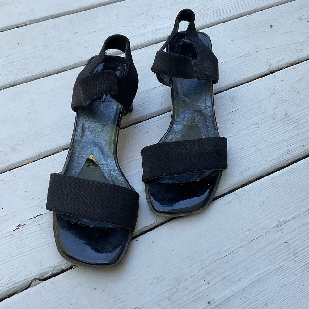 VINTAGE STUART WEITZMAN SQUARE TOE SANDALS